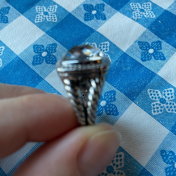 David Yurman size 7 ring. Color “Clear” - Picture 3 of 7